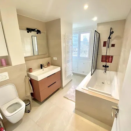 Bel Appartement De 77M2 A Boulogne Au Pied Du Metro Exterior foto